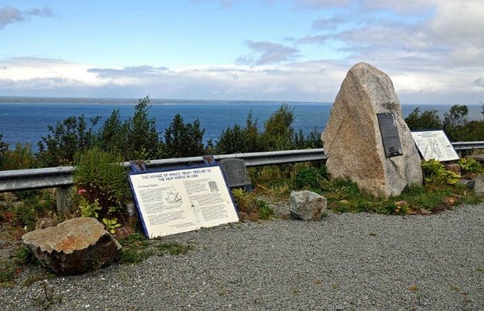 Памятный знак в Новой Шотландии.